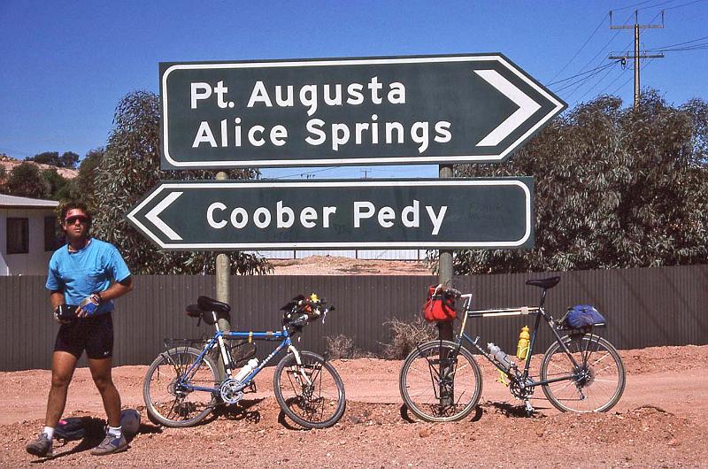 WT 0400 089-27 Australia.jpg